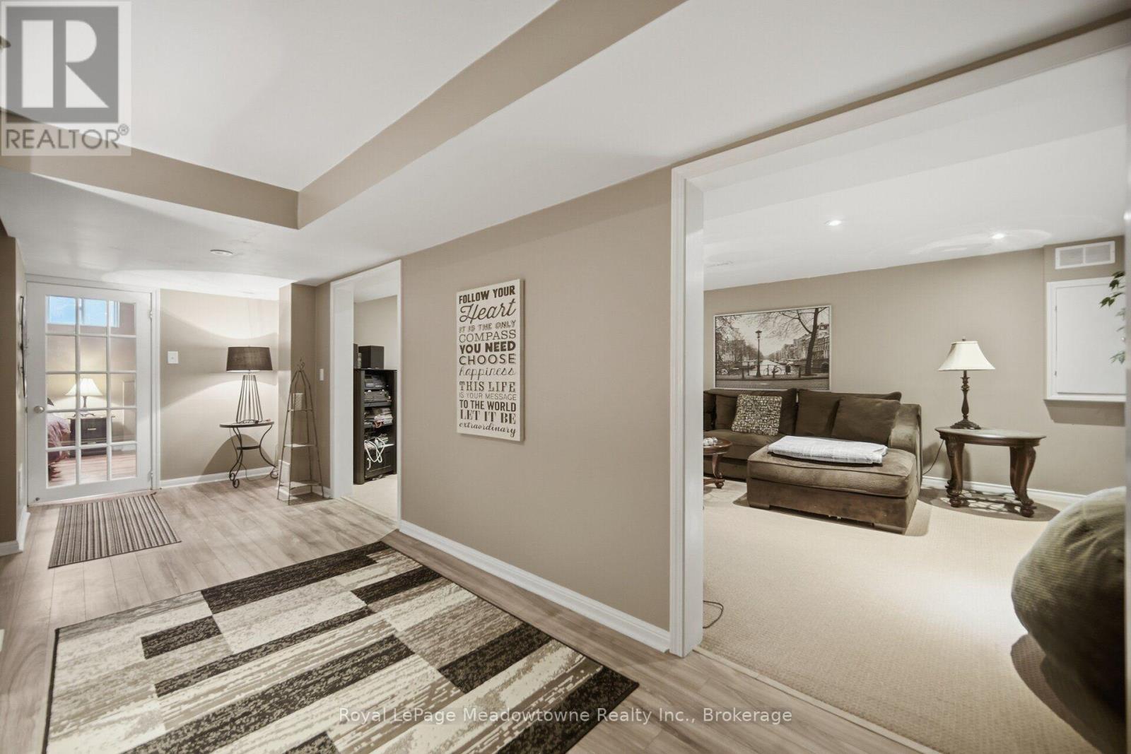 












1406 HEARST BOULEVARD

,
Milton (BE Beaty),




Ontario
L9T6M6

