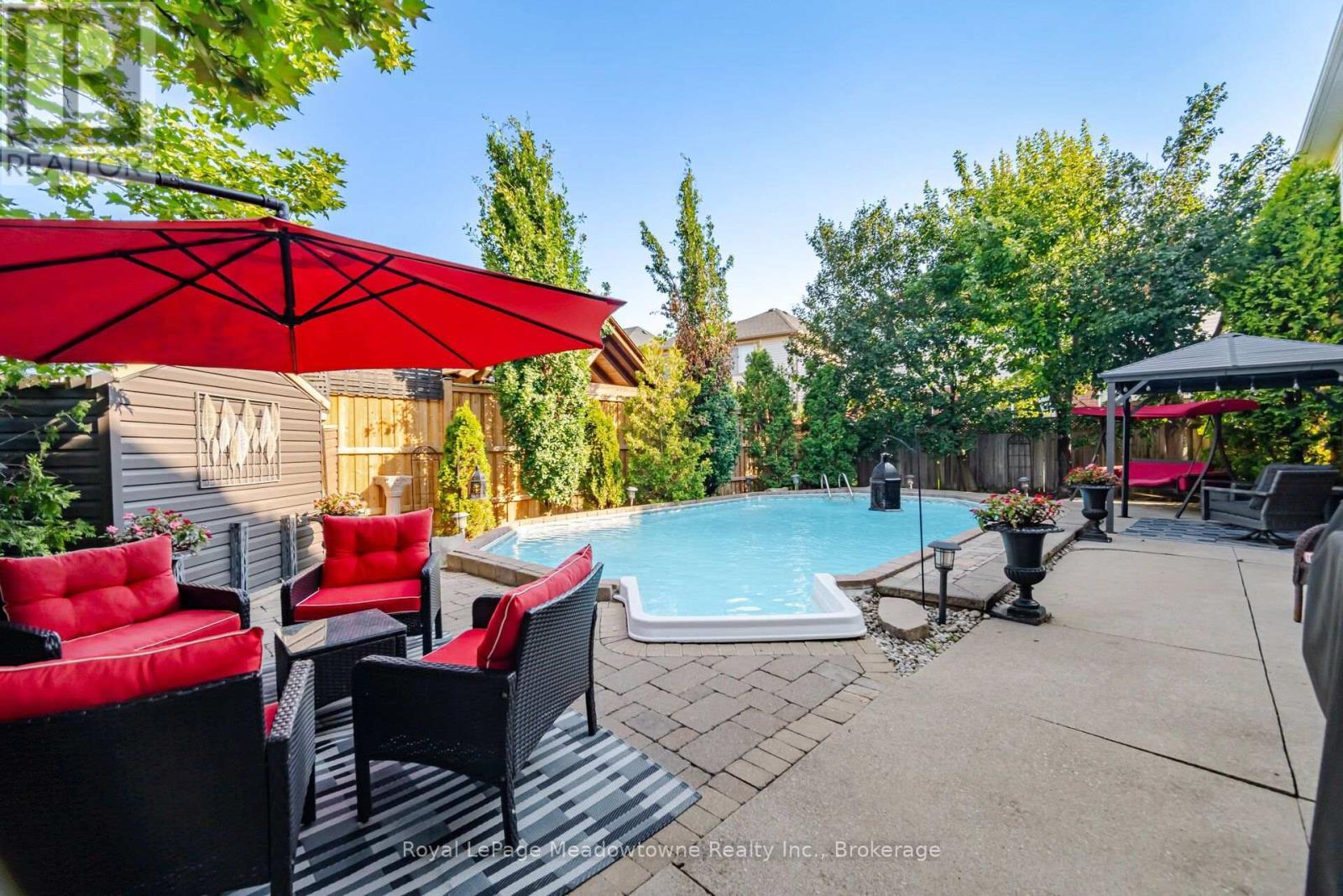 












1406 HEARST BOULEVARD

,
Milton (BE Beaty),




Ontario
L9T6M6

