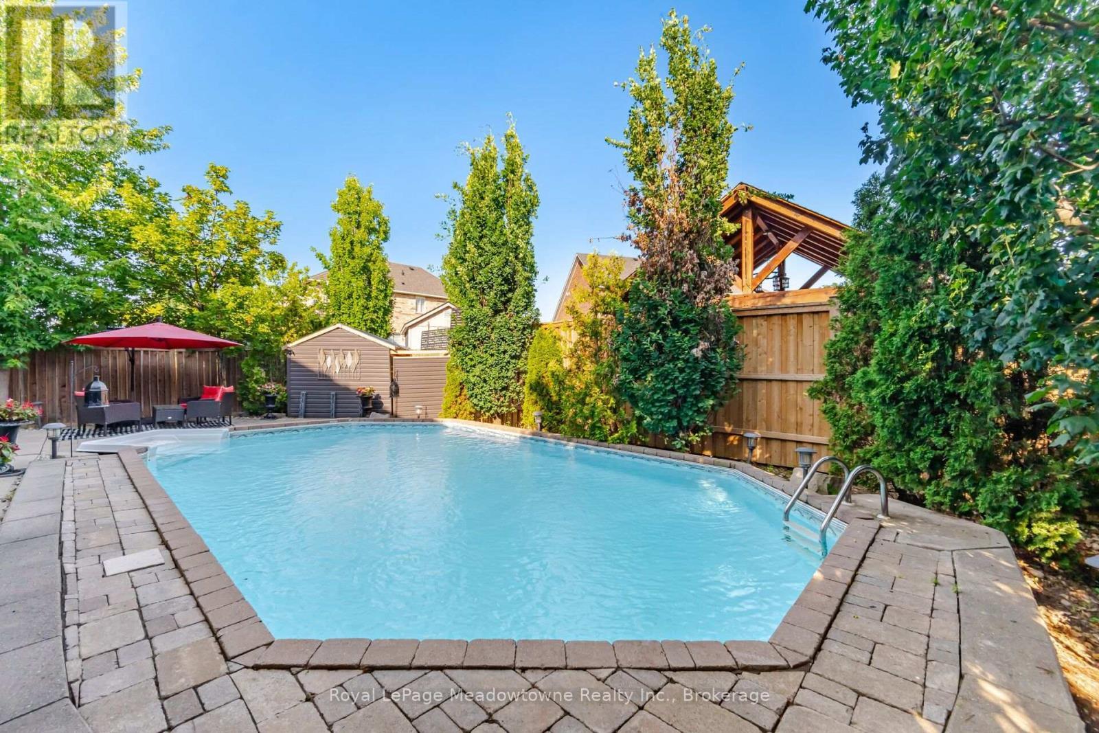 












1406 HEARST BOULEVARD

,
Milton (BE Beaty),




Ontario
L9T6M6

