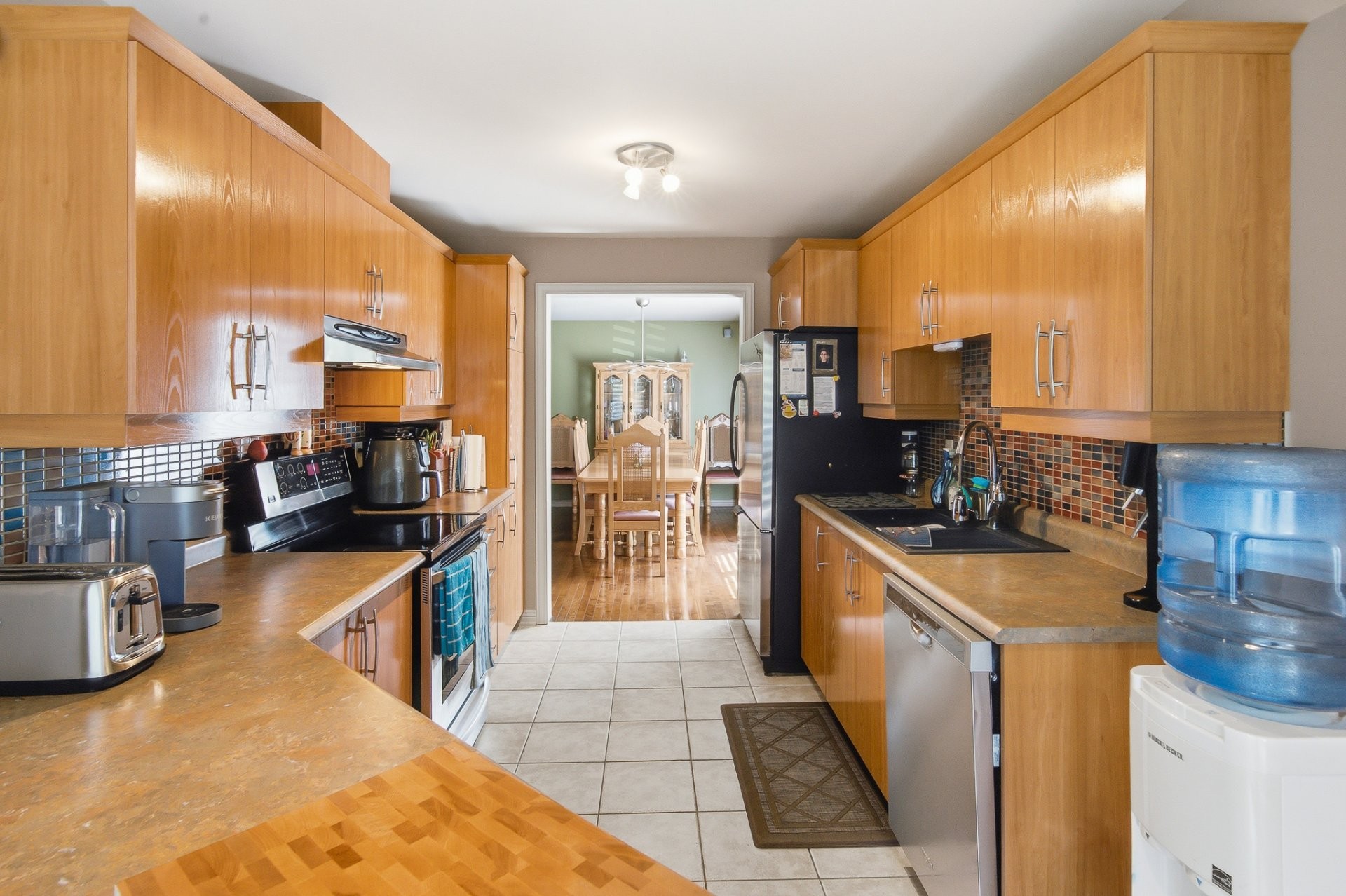 









10


Rue de la Cime

,
Gatineau (Hull),




QC
J8Z3N8

