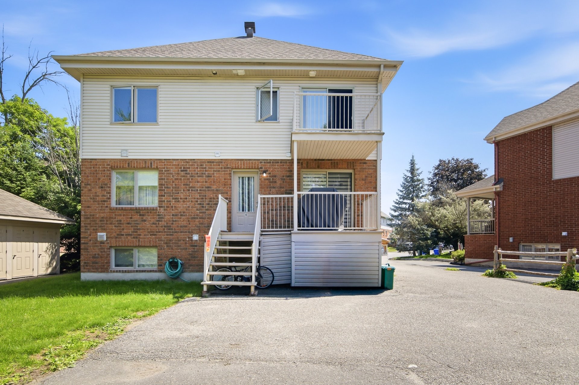 









10


Rue de la Cime

,
Gatineau (Hull),




QC
J8Z3N8

