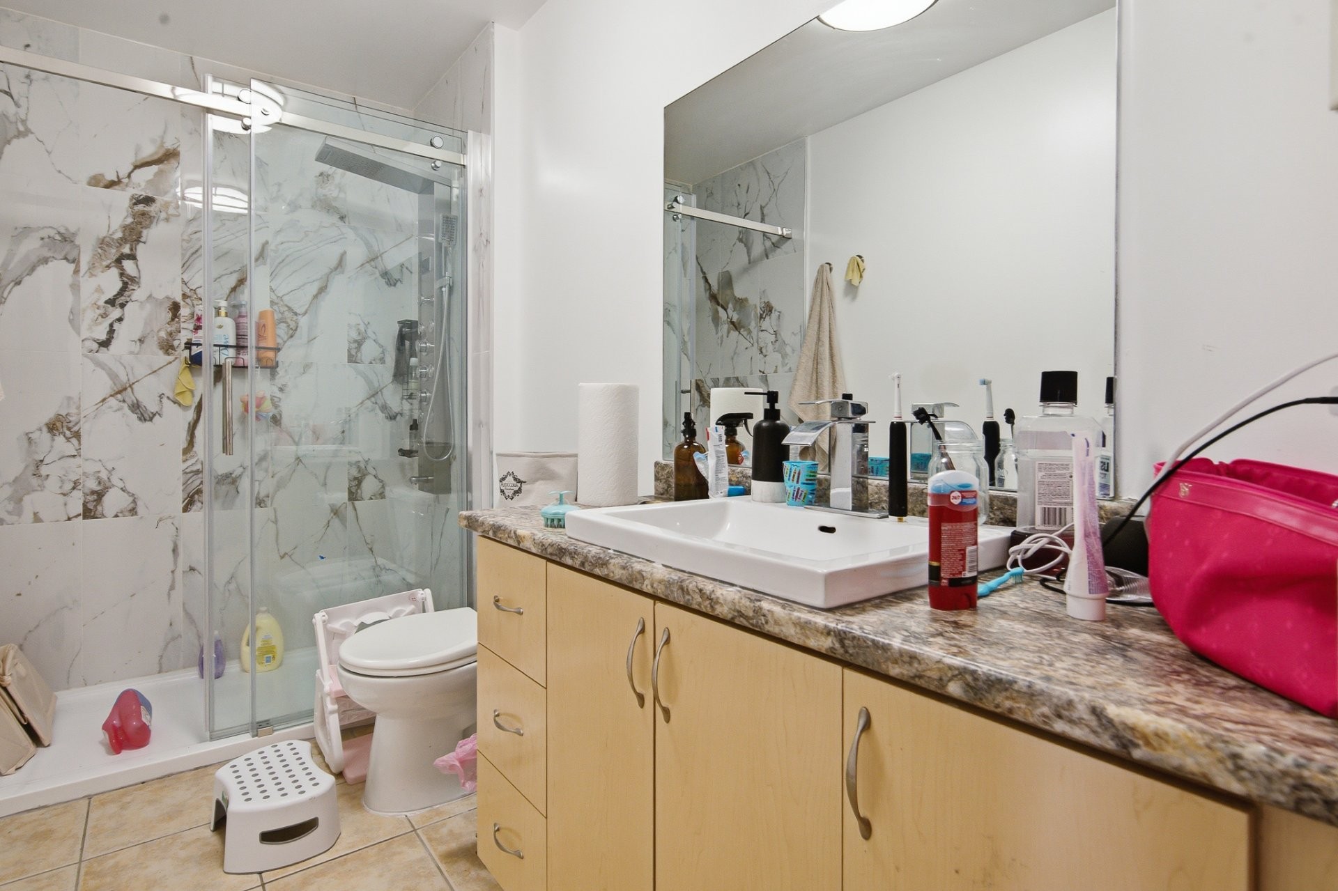 









10


Rue de la Cime

,
Gatineau (Hull),




QC
J8Z3N8

