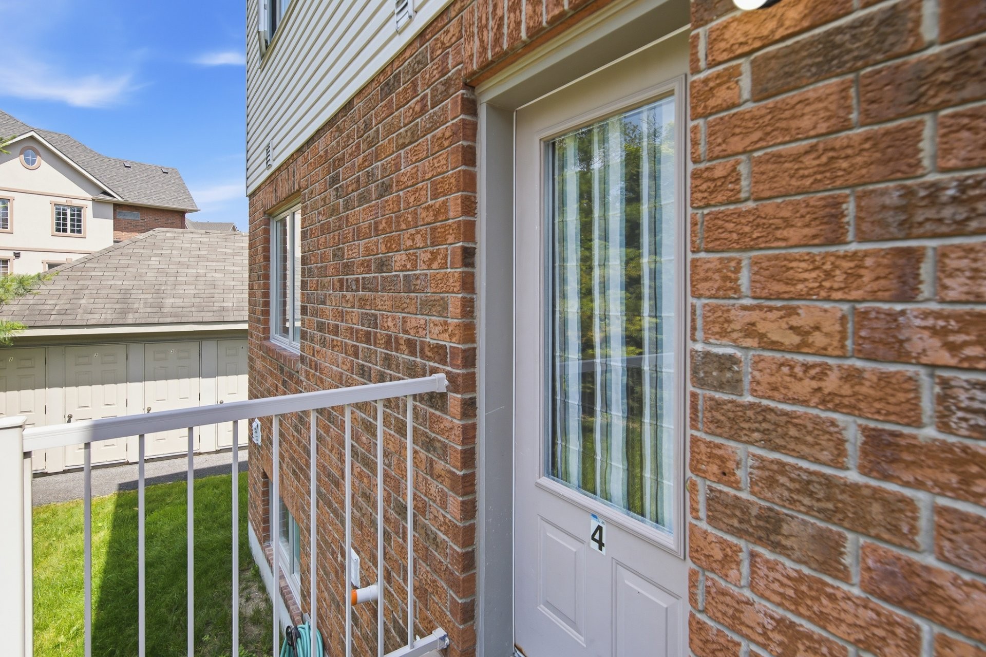 









10


Rue de la Cime

,
Gatineau (Hull),




QC
J8Z3N8

