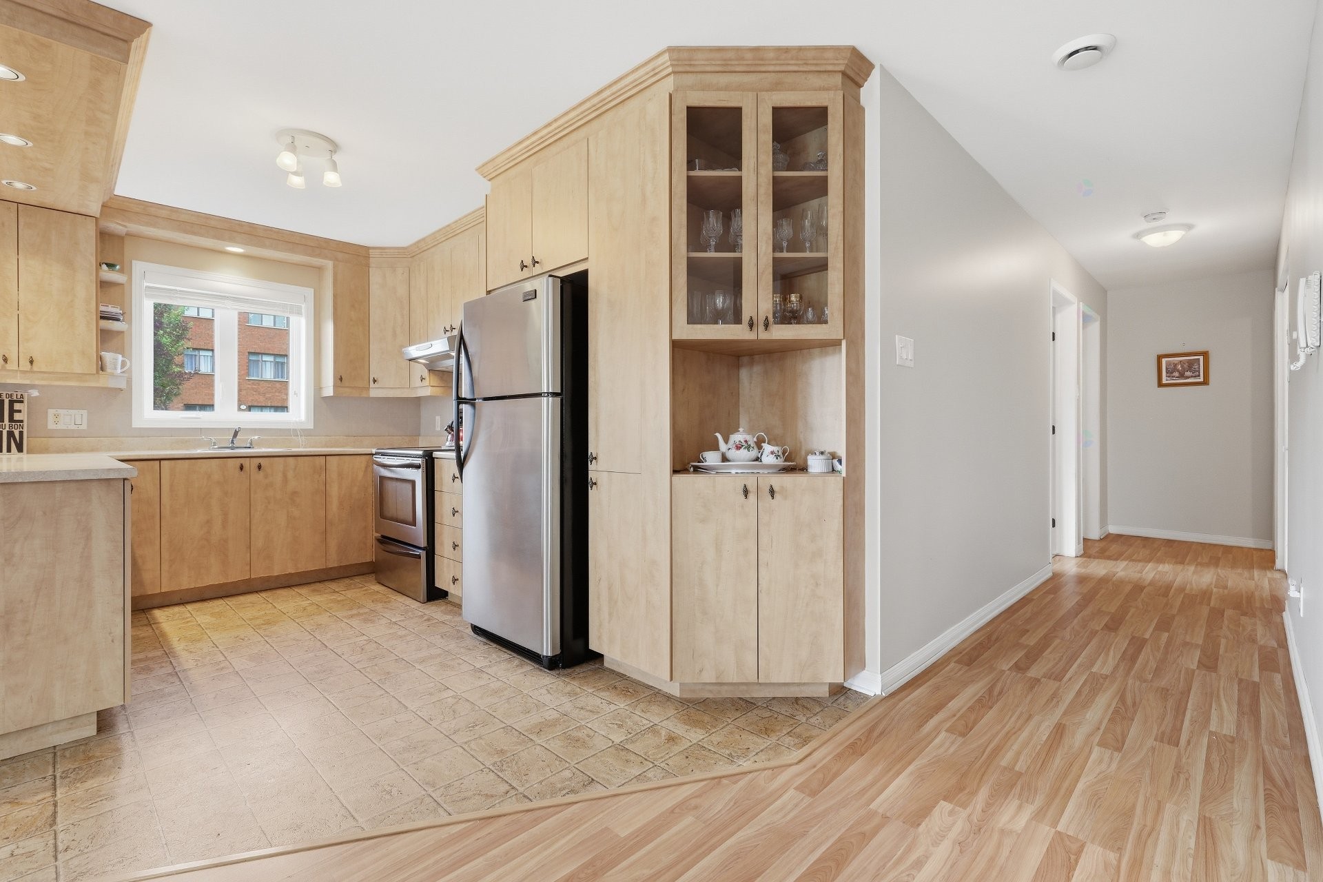 









2158


Rue Racine

, 104,
Longueuil (Saint-Hubert),




QC
J3Y0A7

