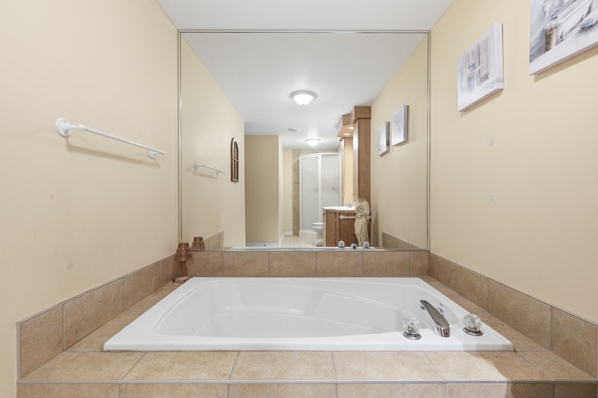 









2158


Rue Racine

, 104,
Longueuil (Saint-Hubert),




QC
J3Y0A7

