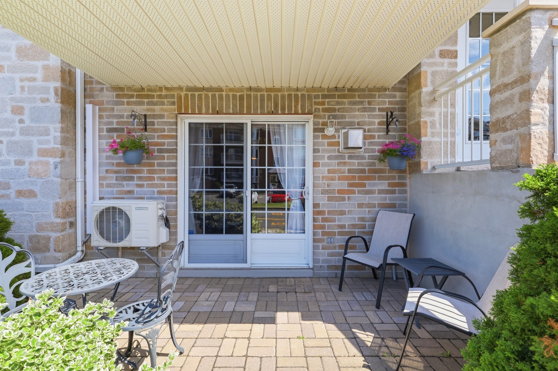 









2158


Rue Racine

, 104,
Longueuil (Saint-Hubert),




QC
J3Y0A7

