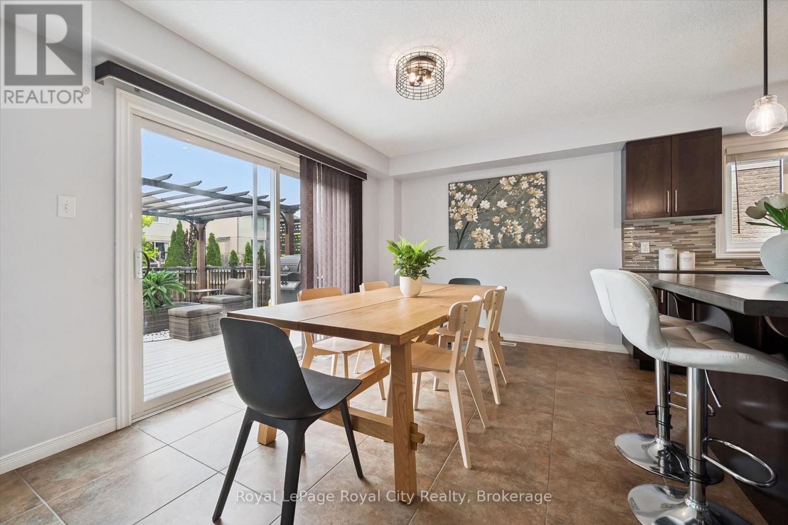 












138 FLANDERS ROAD

,
Waterloo,




Ontario
N0B1M0

