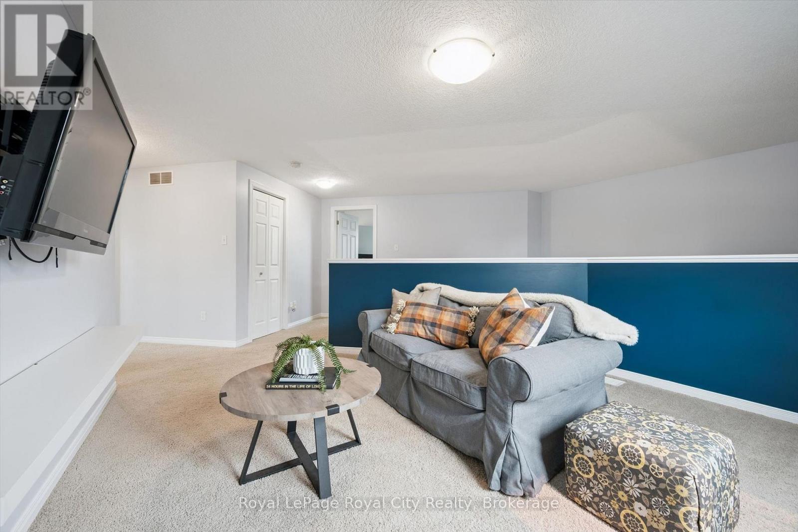 












138 FLANDERS ROAD

,
Waterloo,




Ontario
N0B1M0

