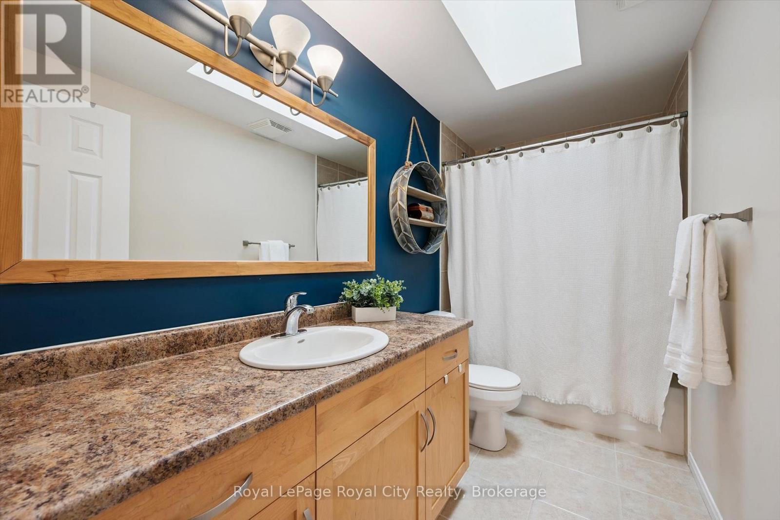 












138 FLANDERS ROAD

,
Waterloo,




Ontario
N0B1M0

