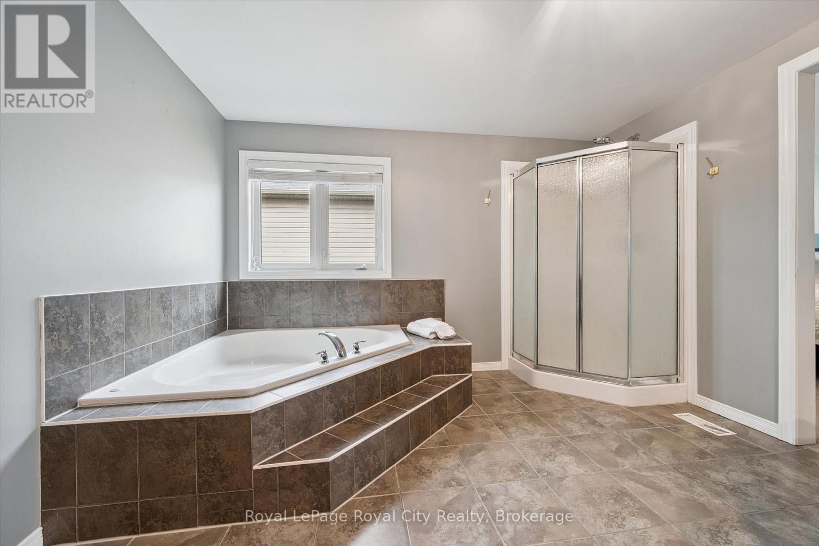 












138 FLANDERS ROAD

,
Waterloo,




Ontario
N0B1M0

