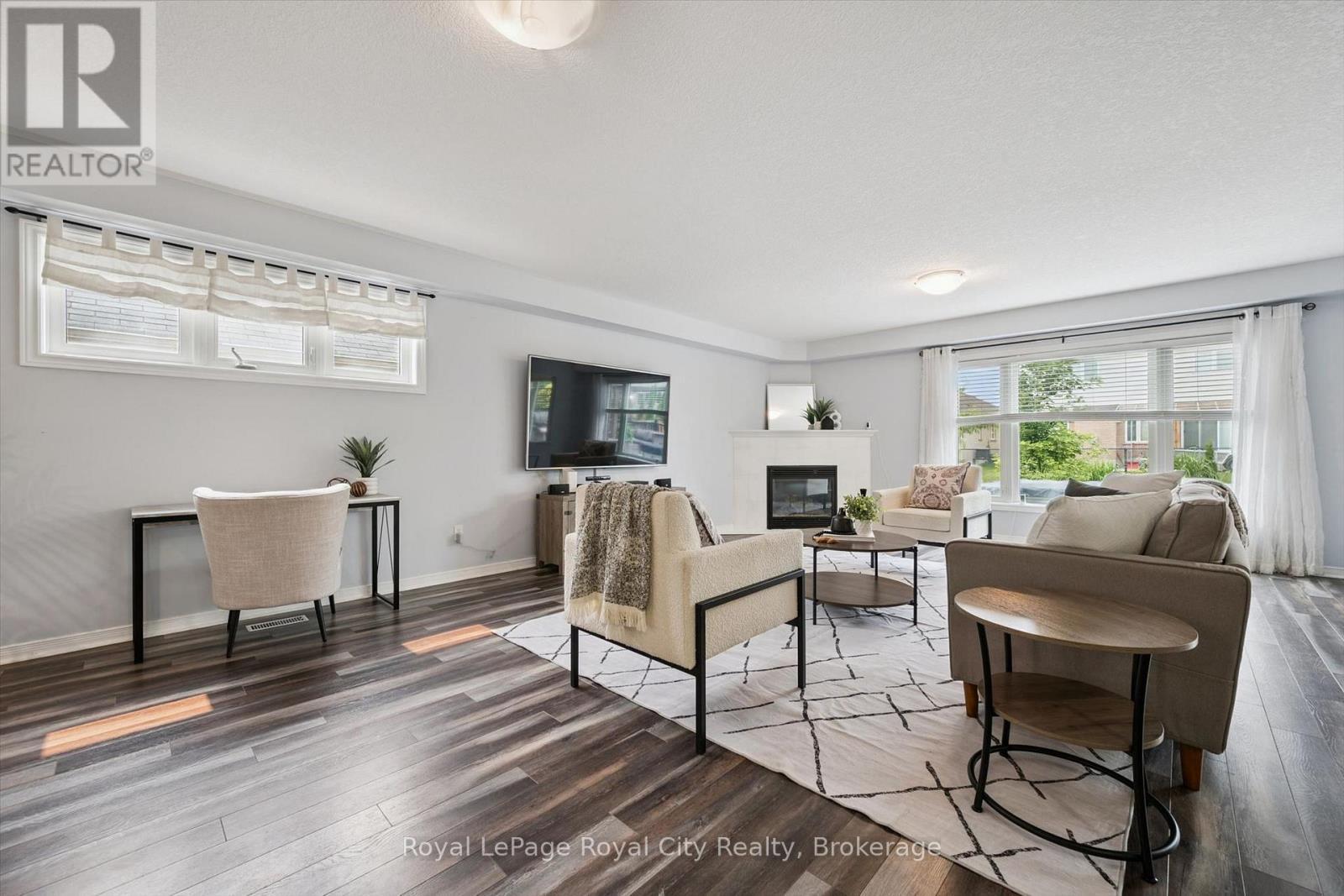 












138 FLANDERS ROAD

,
Waterloo,




Ontario
N0B1M0

