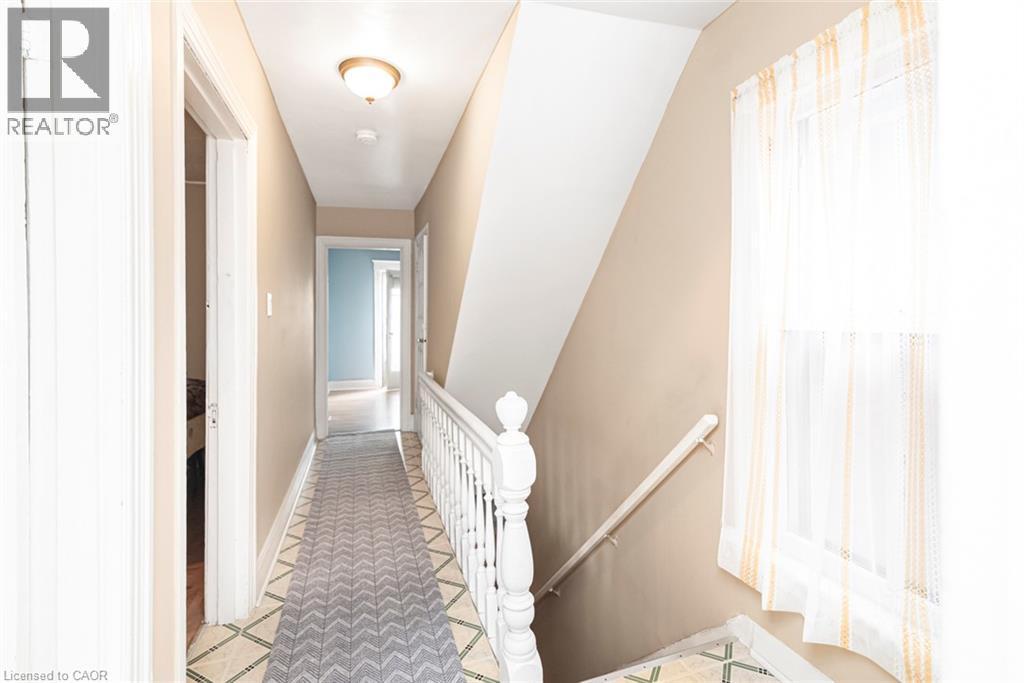












44 ARTHUR Avenue N

,
Hamilton,




Ontario
L8L6C5

