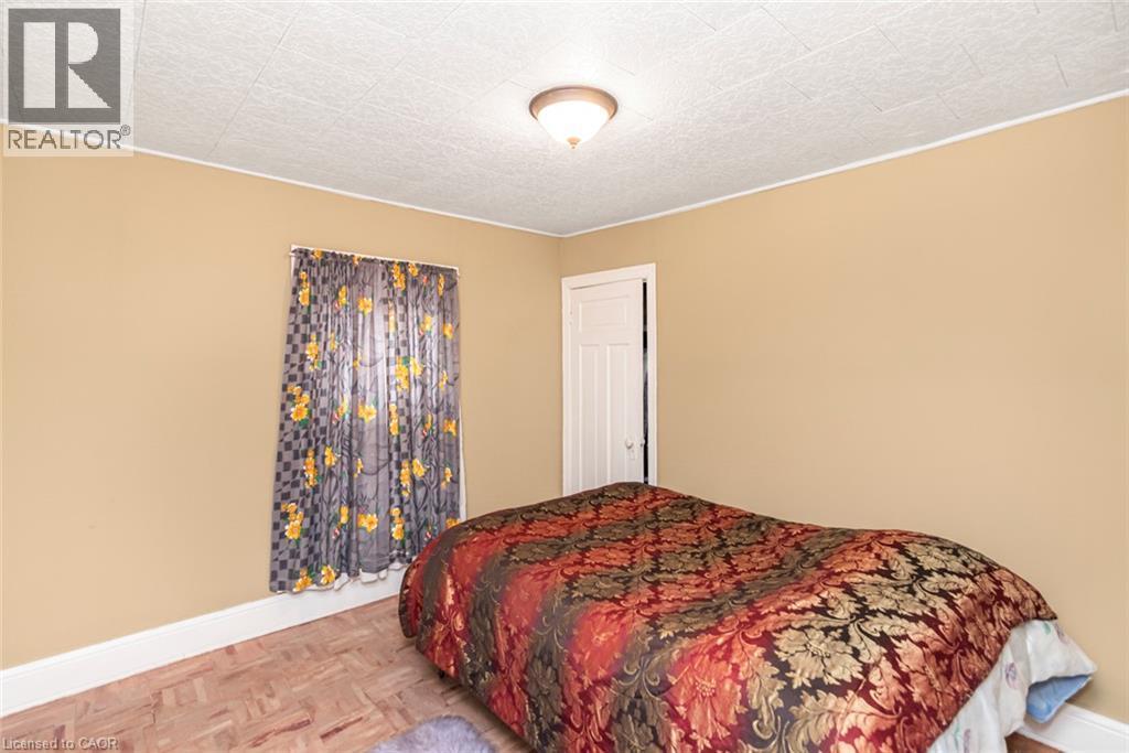 












44 ARTHUR Avenue N

,
Hamilton,




Ontario
L8L6C5

