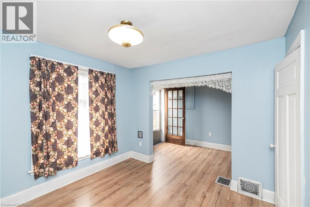 












44 ARTHUR Avenue N

,
Hamilton,




Ontario
L8L6C5

