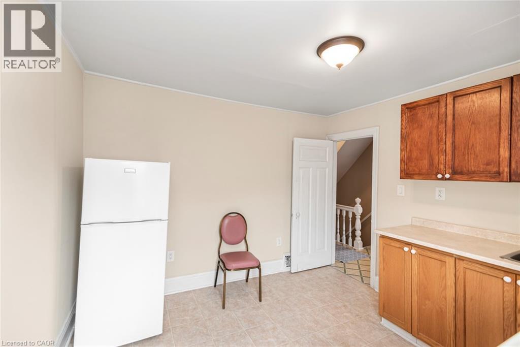












44 ARTHUR Avenue N

,
Hamilton,




Ontario
L8L6C5

