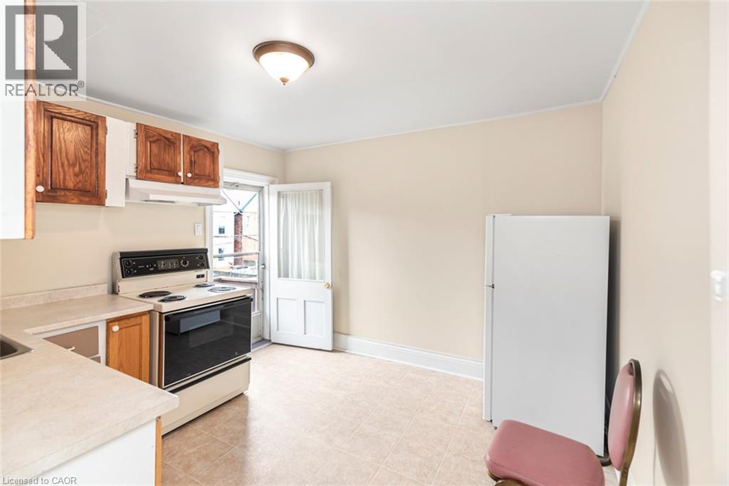 












44 ARTHUR Avenue N

,
Hamilton,




Ontario
L8L6C5

