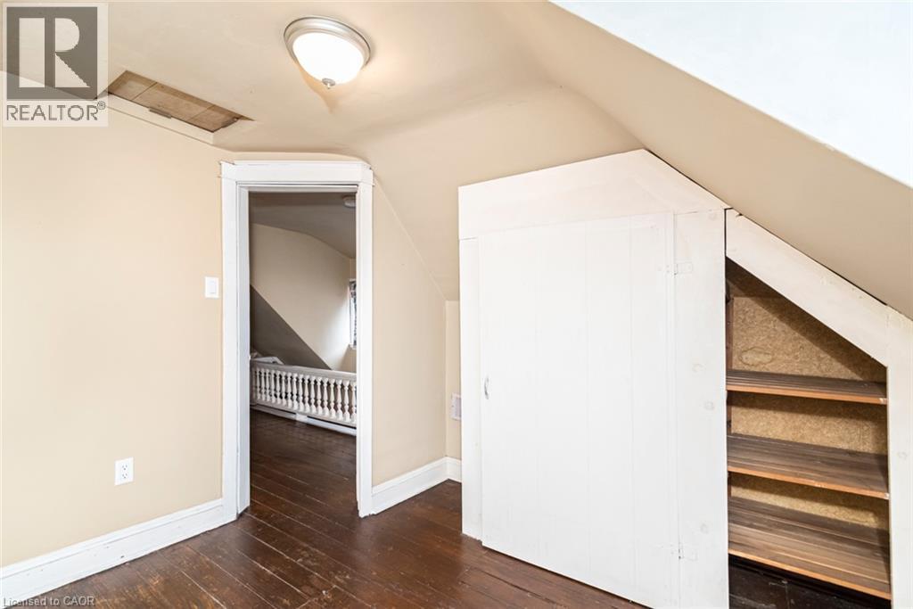 












44 ARTHUR Avenue N

,
Hamilton,




Ontario
L8L6C5

