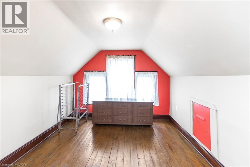 












44 ARTHUR Avenue N

,
Hamilton,




Ontario
L8L6C5

