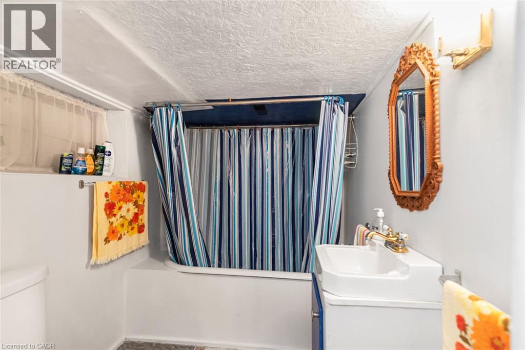 












44 ARTHUR Avenue N

,
Hamilton,




Ontario
L8L6C5


