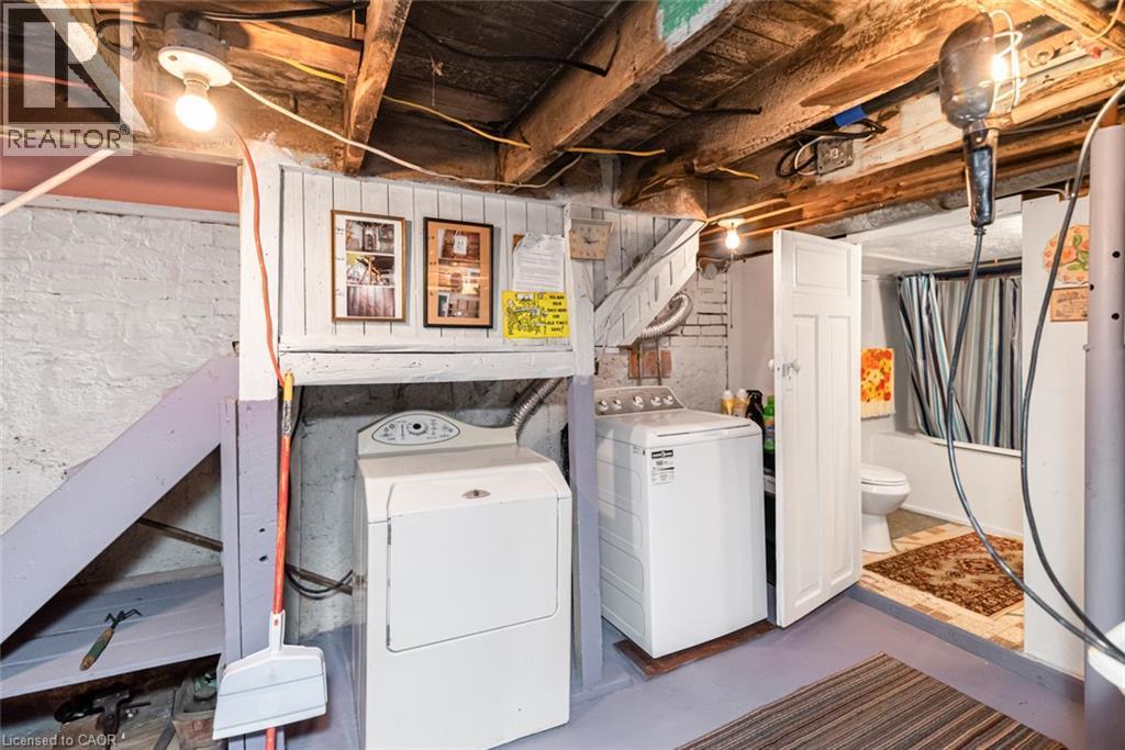












44 ARTHUR Avenue N

,
Hamilton,




Ontario
L8L6C5

