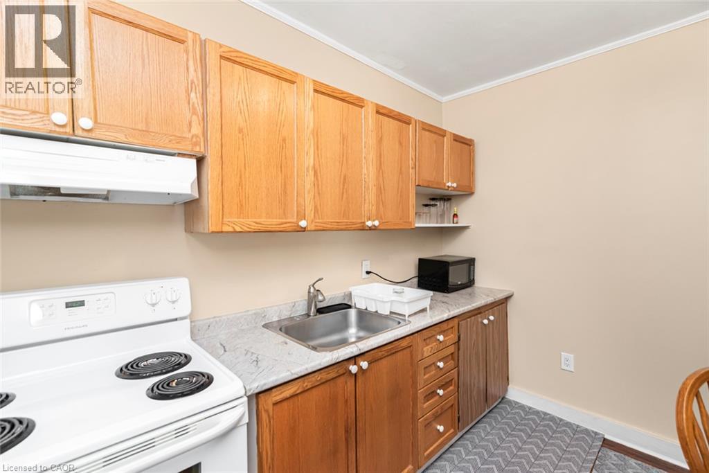 












44 ARTHUR Avenue N

,
Hamilton,




Ontario
L8L6C5

