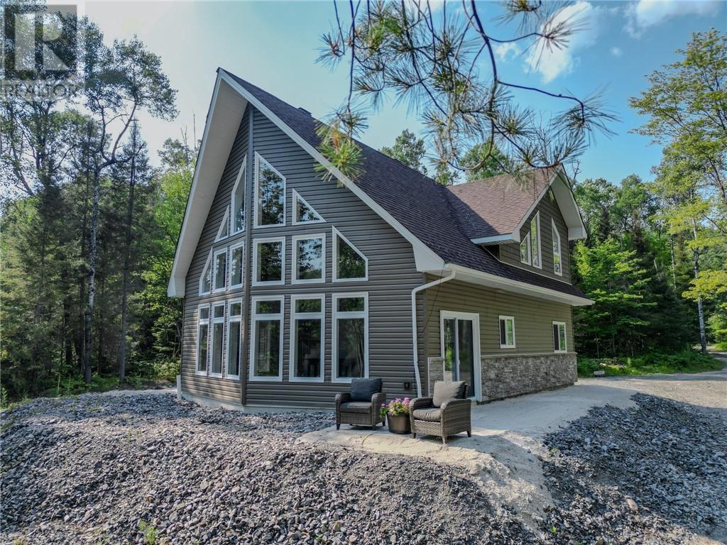 












384 Old Webbwood Road

,
Webbwood,




Ontario
P0P2G0

