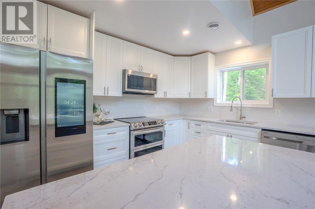 












384 Old Webbwood Road

,
Webbwood,




Ontario
P0P2G0

