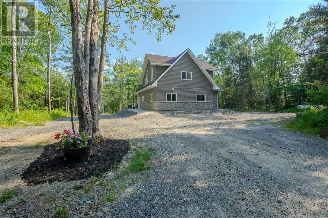 












384 Old Webbwood Road

,
Webbwood,




Ontario
P0P2G0

