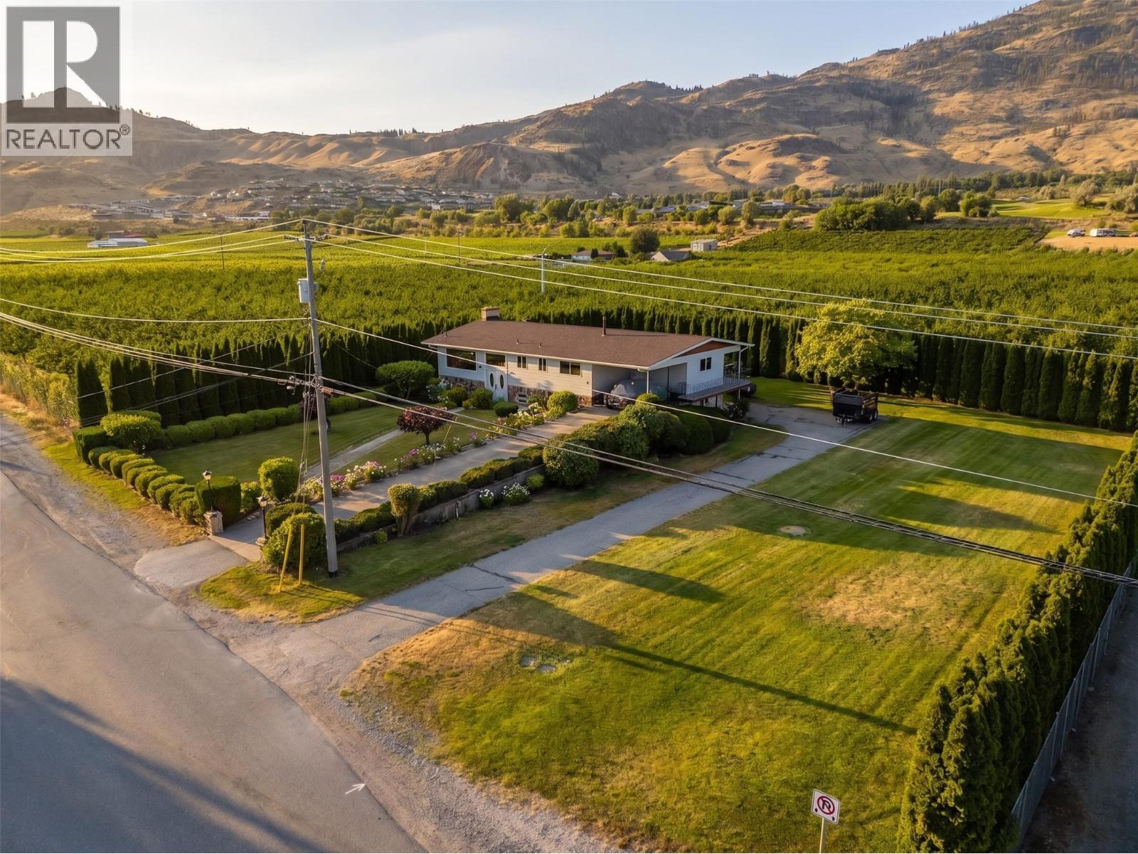 












6012 107th Street

,
Osoyoos,




British Columbia
V0H1V4

