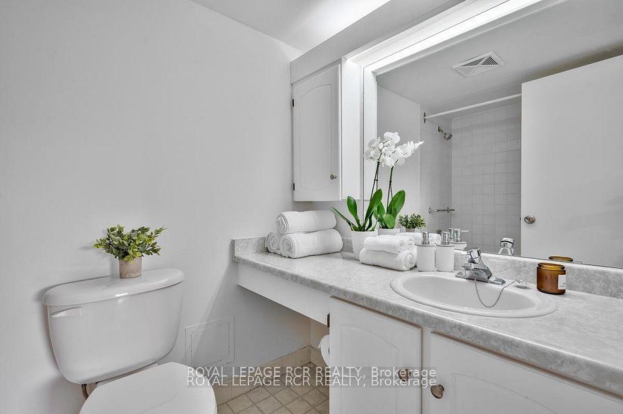 









1535


Lakeshore

Road Est, 205,
Mississauga,




ON
L5E 3E2

