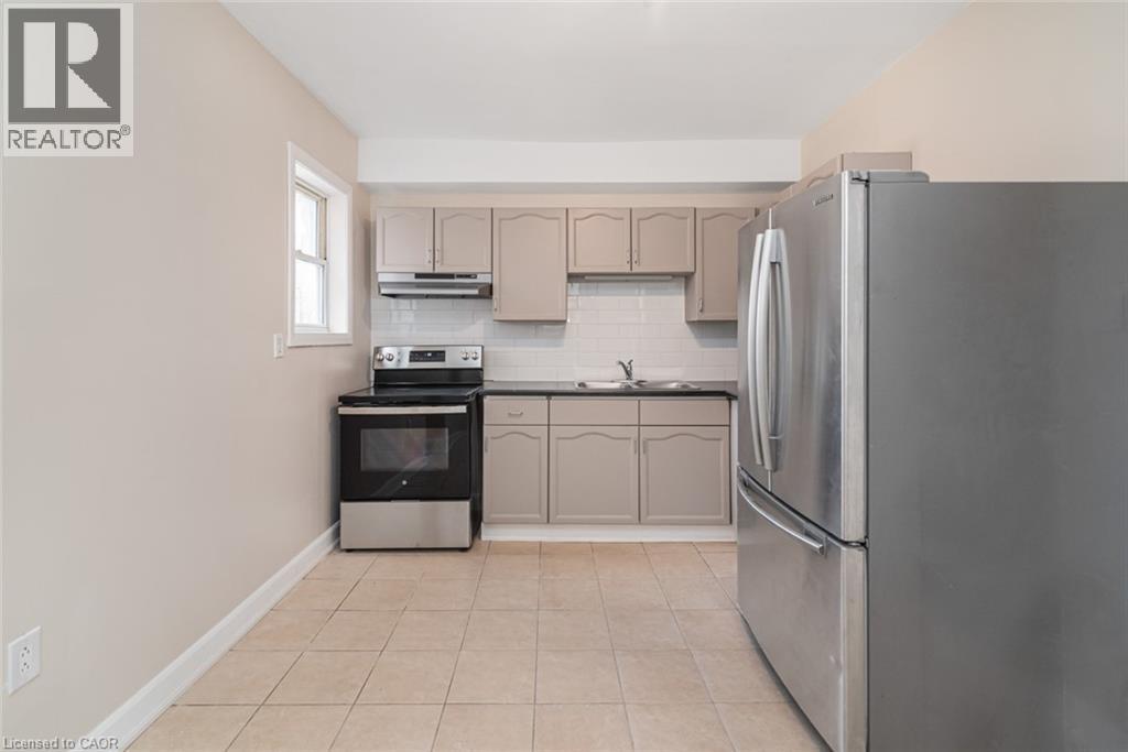 












60 KEITH Street

,
Hamilton,




Ontario
L8L3S3

