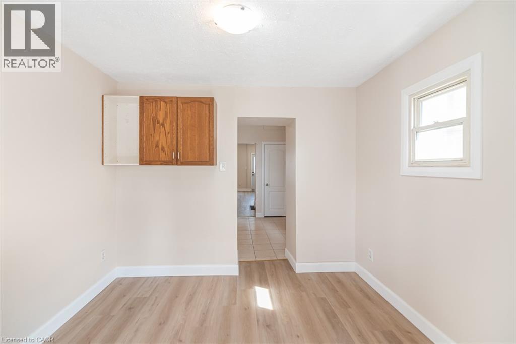 












60 KEITH Street

,
Hamilton,




Ontario
L8L3S3

