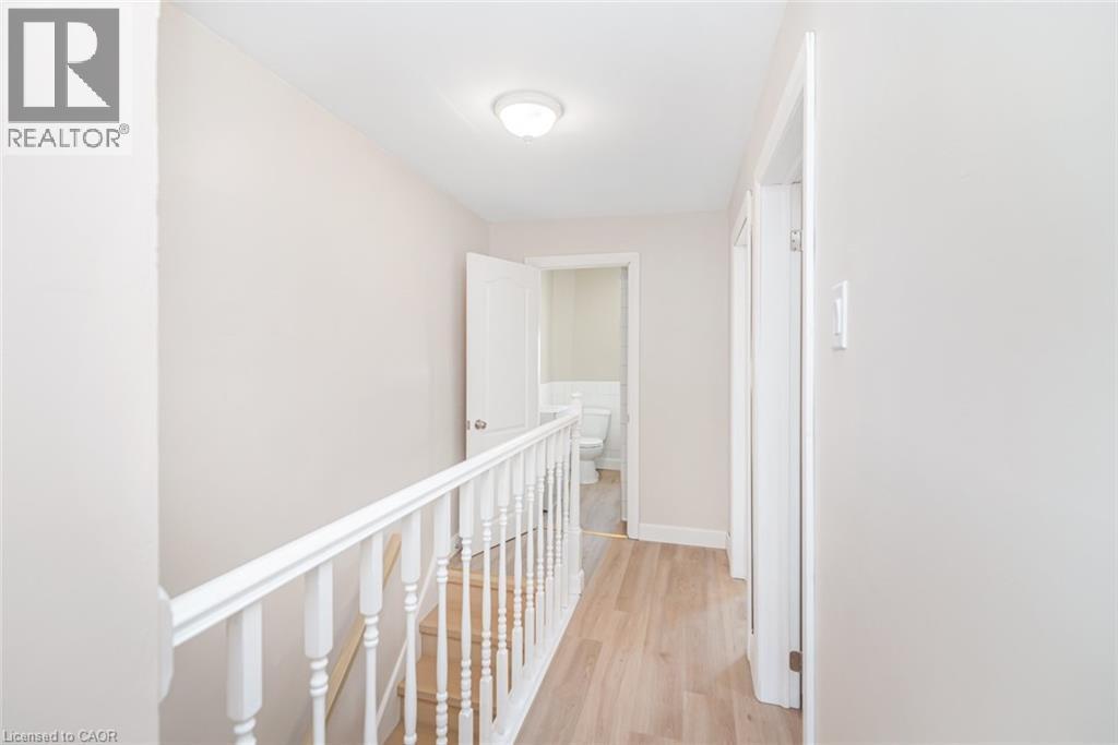 












60 KEITH Street

,
Hamilton,




Ontario
L8L3S3

