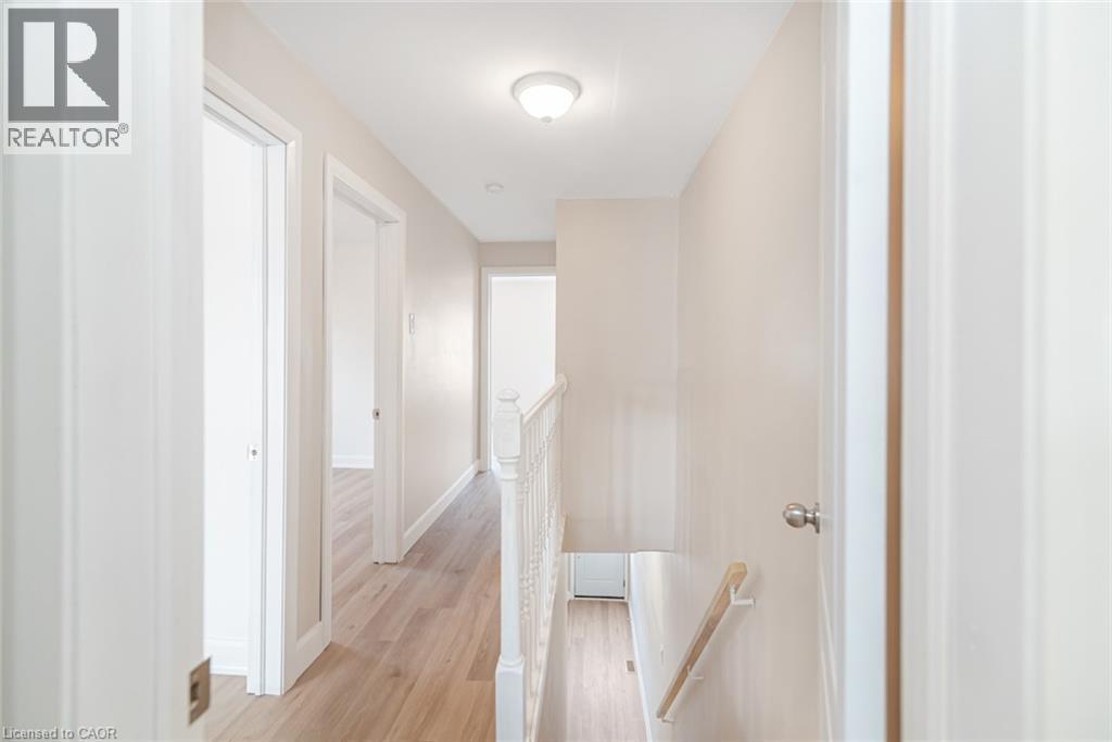 












60 KEITH Street

,
Hamilton,




Ontario
L8L3S3

