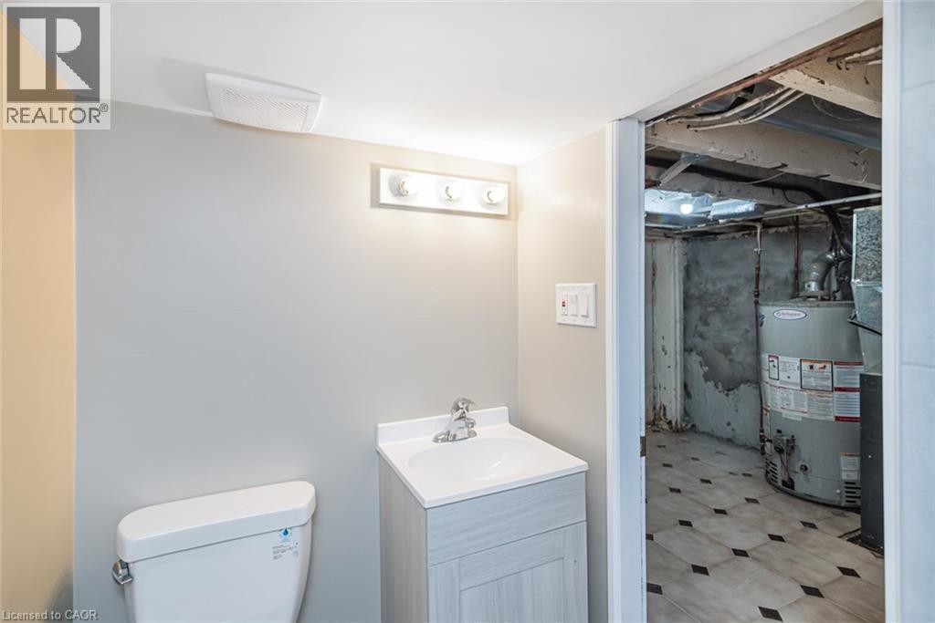 












60 KEITH Street

,
Hamilton,




Ontario
L8L3S3

