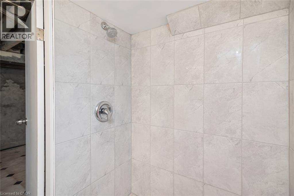 












60 KEITH Street

,
Hamilton,




Ontario
L8L3S3

