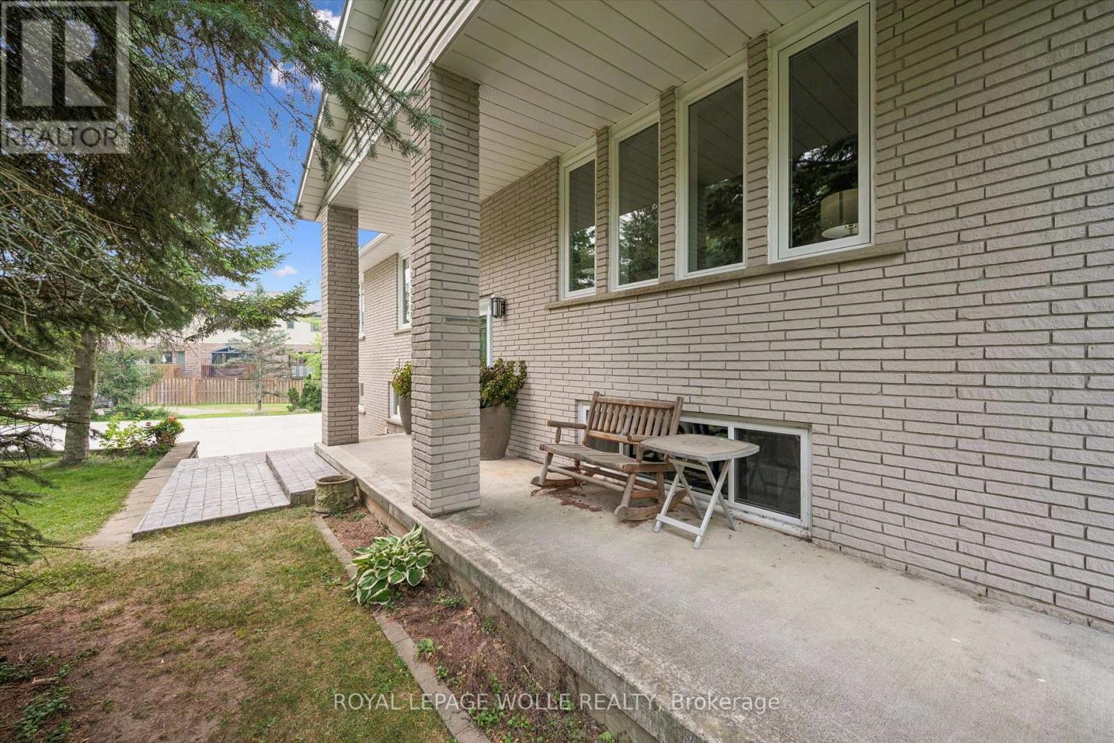 












168 BREWERY STREET

,
Wilmot,




Ontario
N3A2S8

