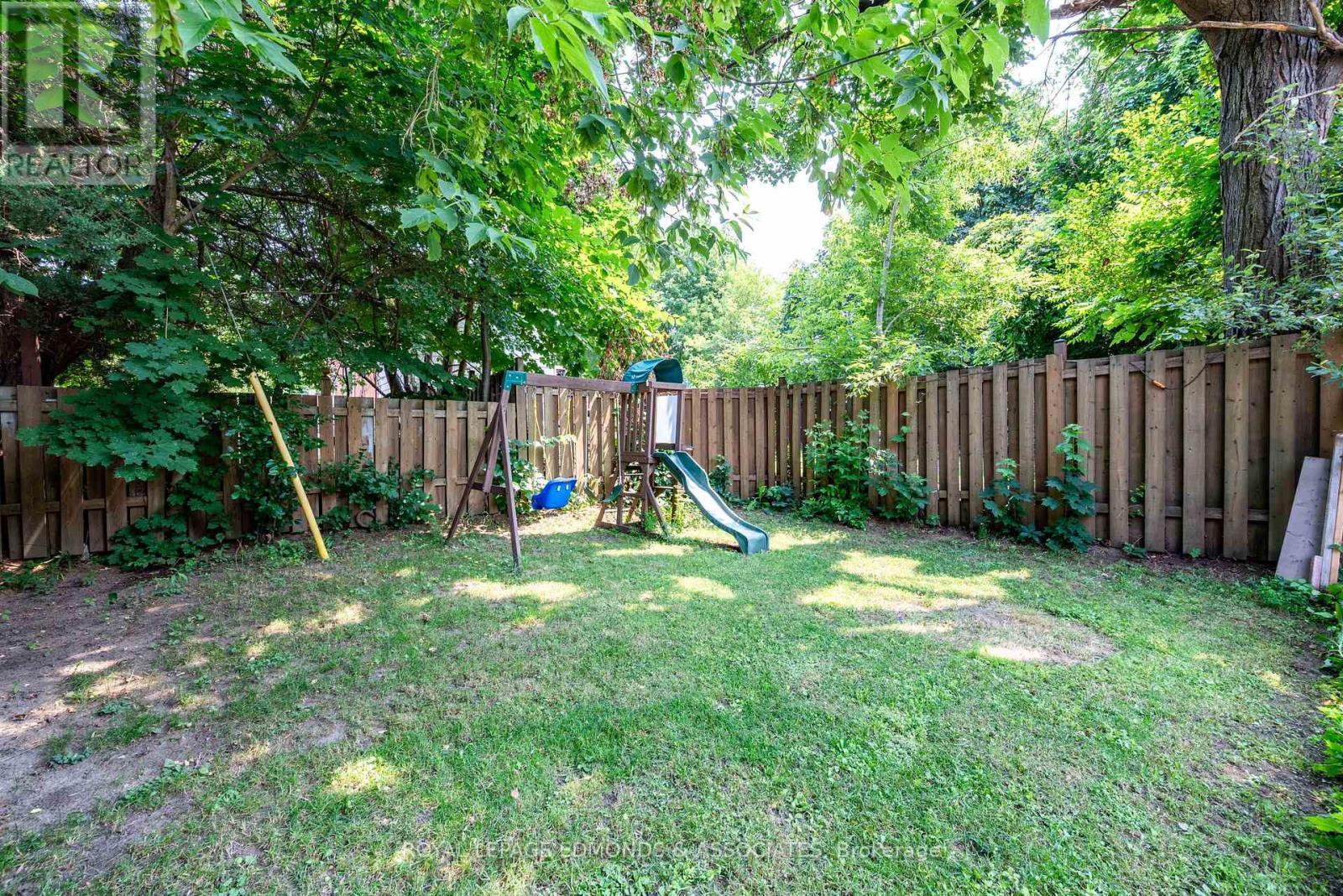 












188 ESTHER STREET

,
Pembroke,




Ontario
K8A3C2

