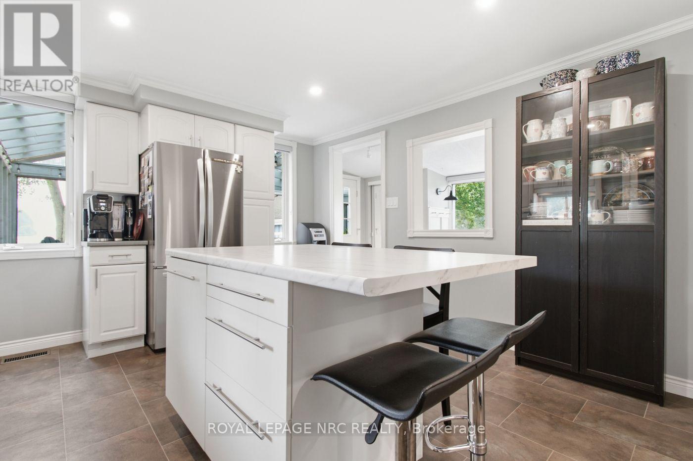












43289 PETTIT ROAD

,
Wainfleet (Marshville/Winger),




Ontario
L0S1V0

