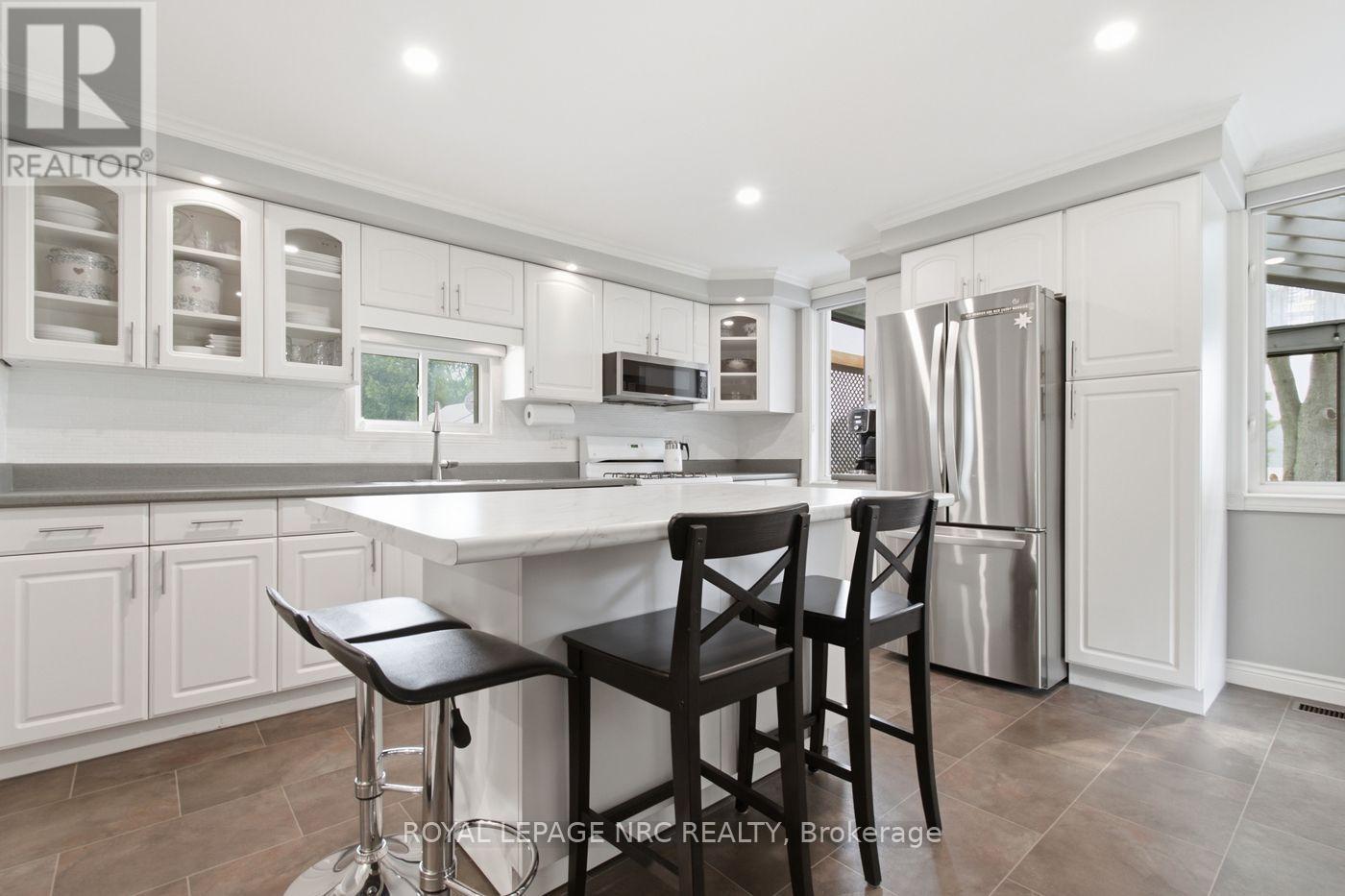 












43289 PETTIT ROAD

,
Wainfleet (Marshville/Winger),




Ontario
L0S1V0

