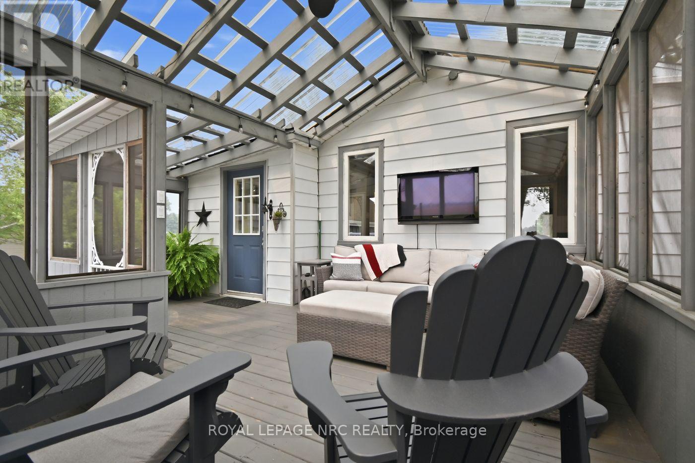 












43289 PETTIT ROAD

,
Wainfleet (Marshville/Winger),




Ontario
L0S1V0

