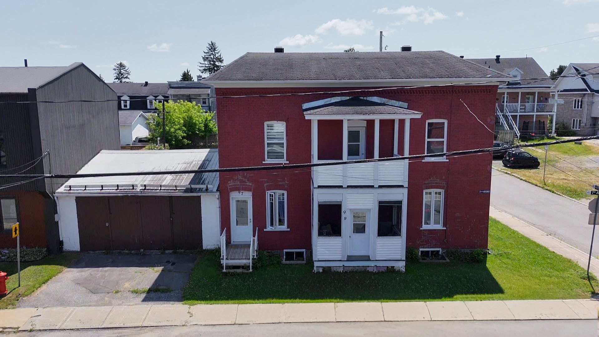 









97

 - 99


7e Avenue

,
Shawinigan,




QC
G9T2A5

