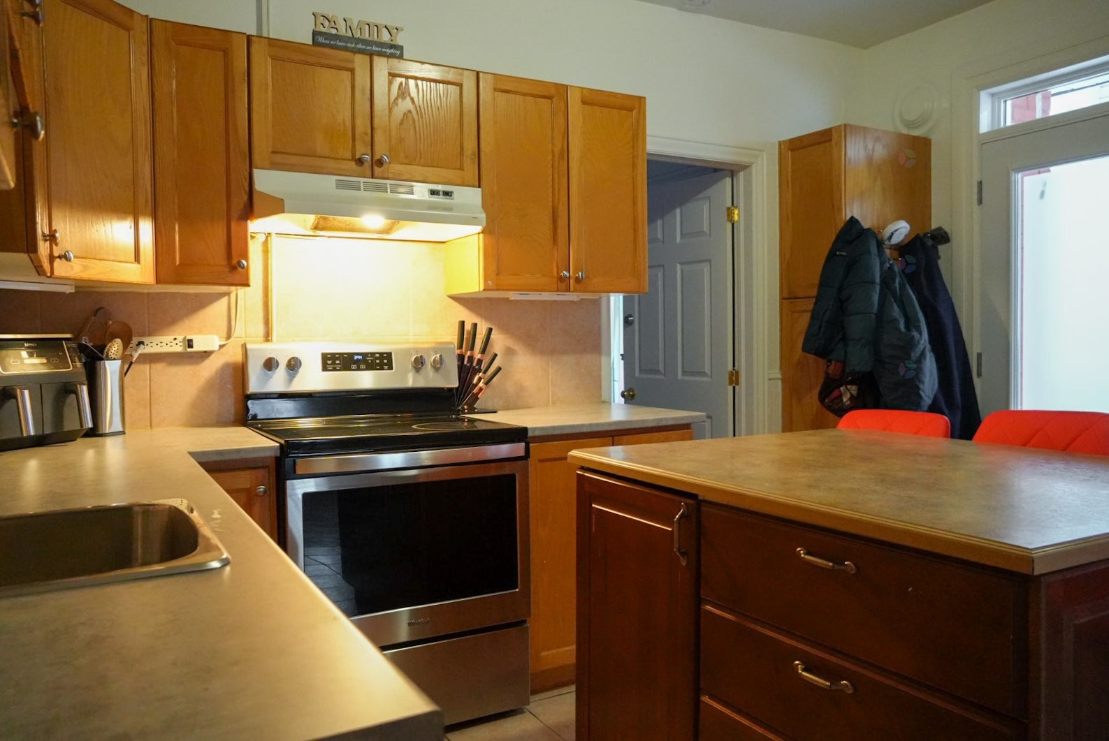 









97

 - 99


7e Avenue

,
Shawinigan,




QC
G9T2A5

