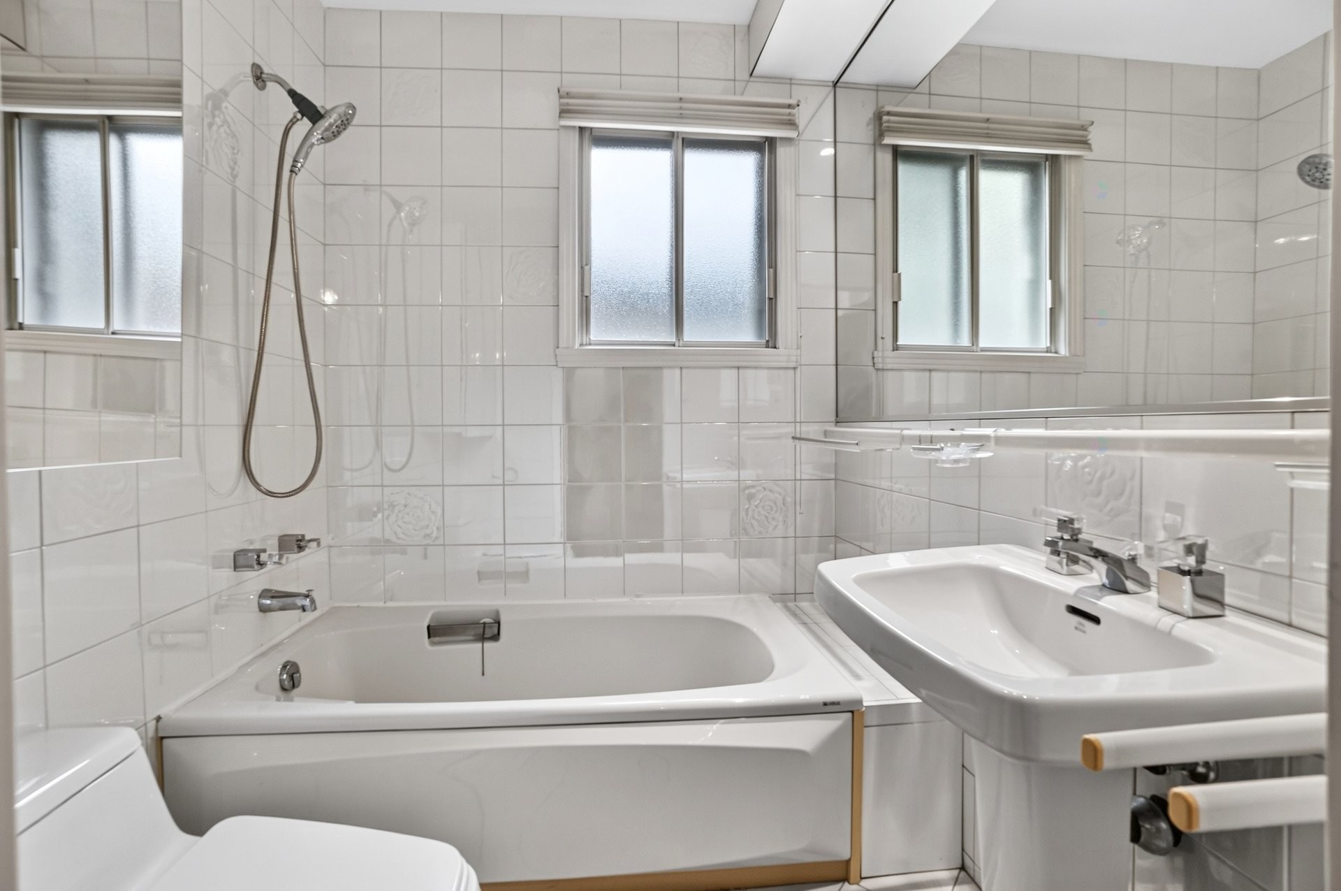









7565


Rue Louis-Hémon

,
Montréal (Villeray/Saint-Michel/Parc-Extension),




QC
H2E2V3

