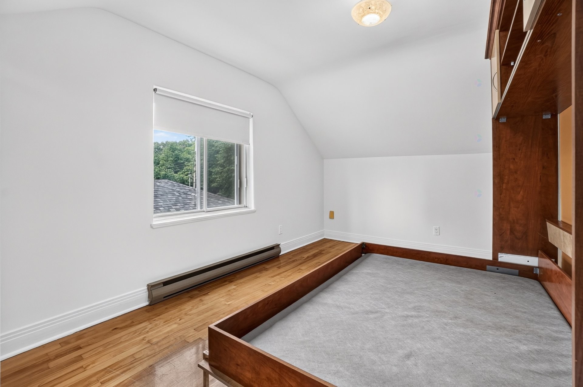 









7565


Rue Louis-Hémon

,
Montréal (Villeray/Saint-Michel/Parc-Extension),




QC
H2E2V3


