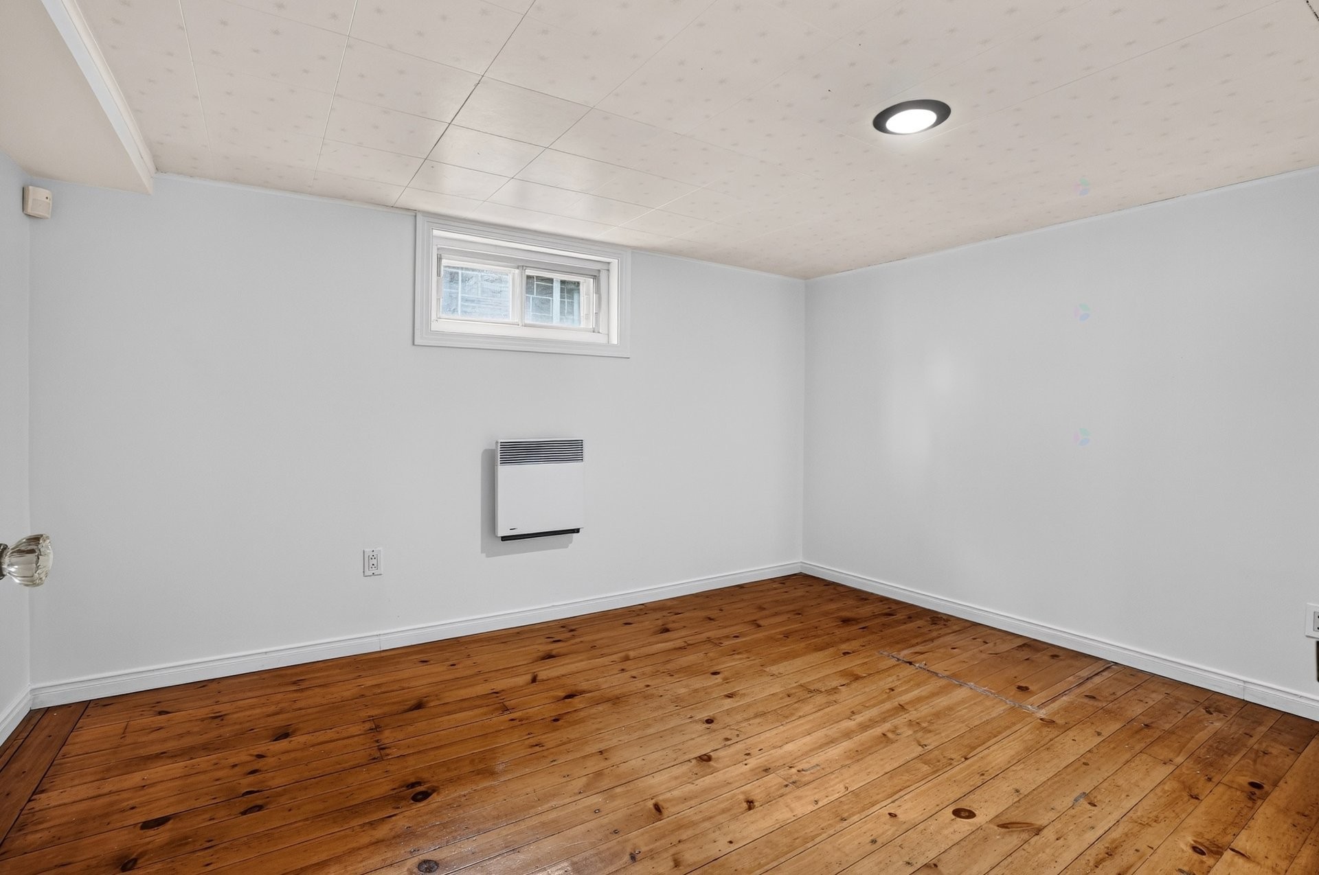 









7565


Rue Louis-Hémon

,
Montréal (Villeray/Saint-Michel/Parc-Extension),




QC
H2E2V3

