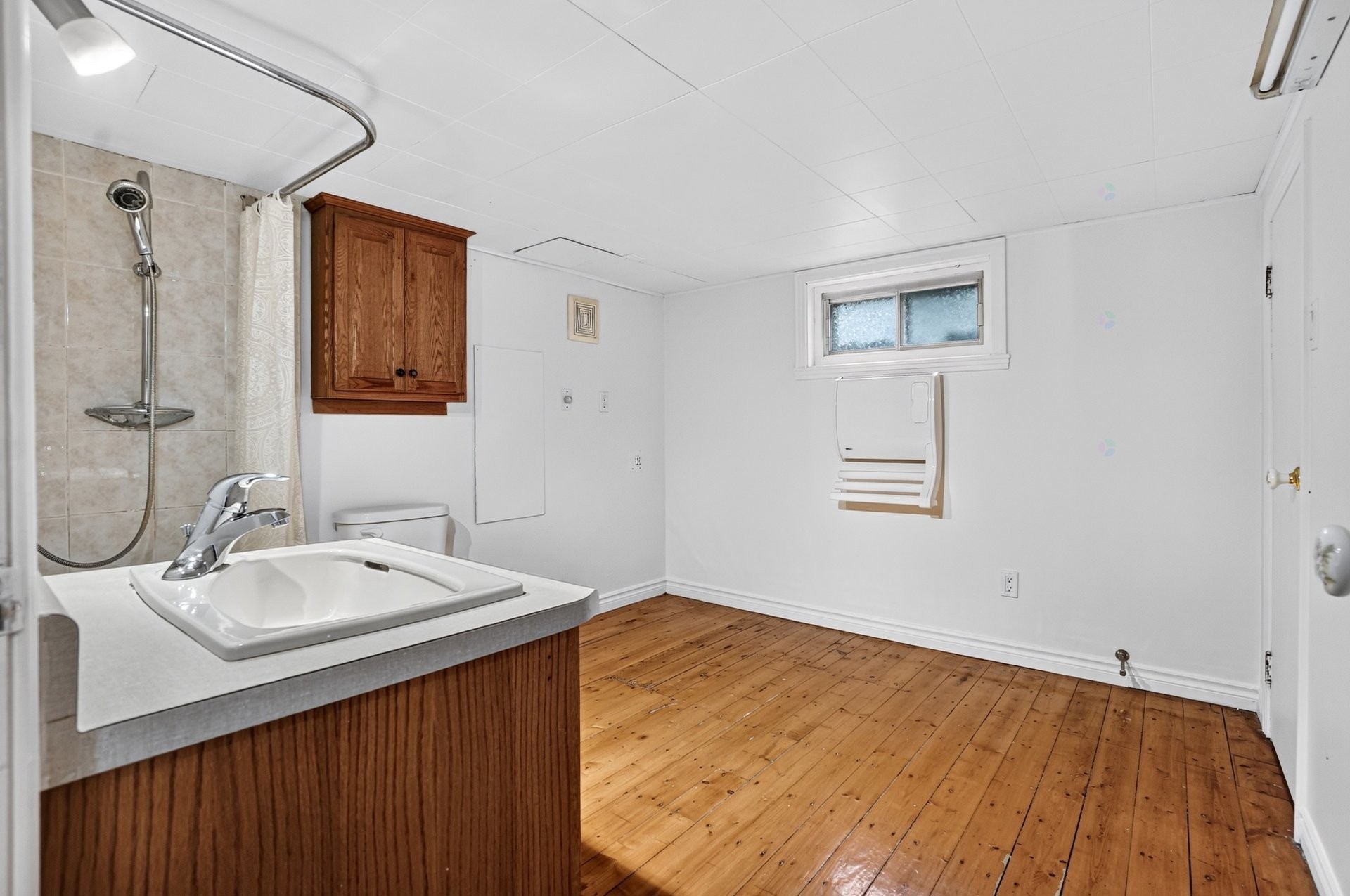 









7565


Rue Louis-Hémon

,
Montréal (Villeray/Saint-Michel/Parc-Extension),




QC
H2E2V3

