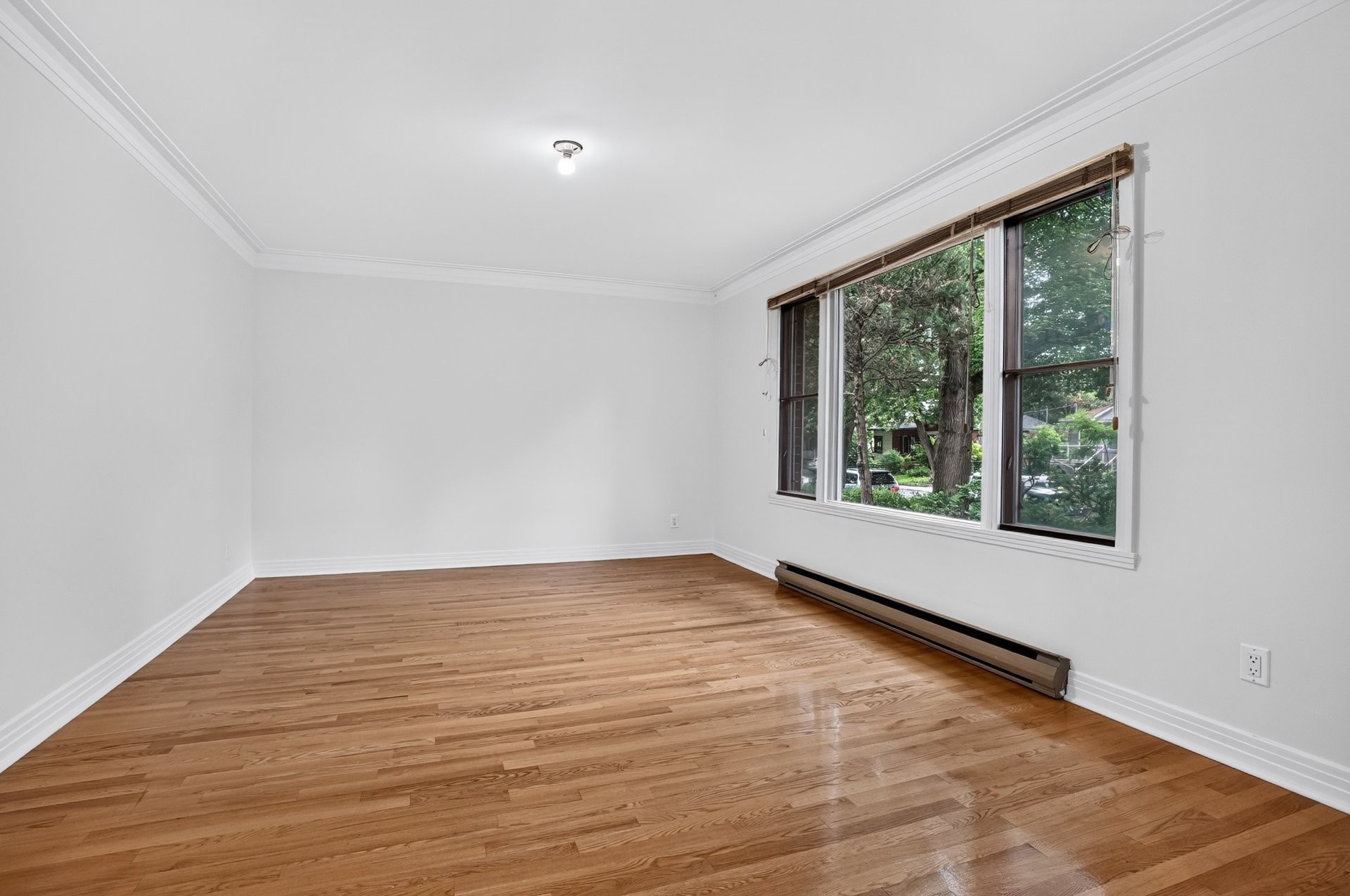 









7565


Rue Louis-Hémon

,
Montréal (Villeray/Saint-Michel/Parc-Extension),




QC
H2E2V3

