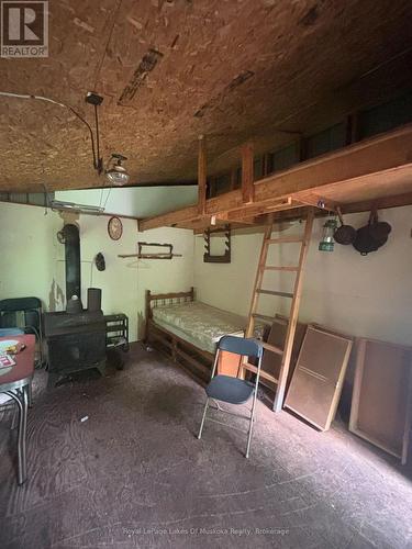Mail Floor Sleeping Area with Loft Sleeping Area