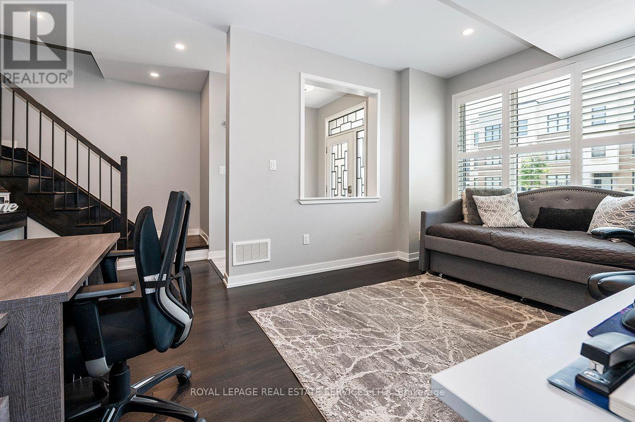 












3041 ERNEST APPELBE BOULEVARD

,
Oakville,




Ontario
L6H0N8

